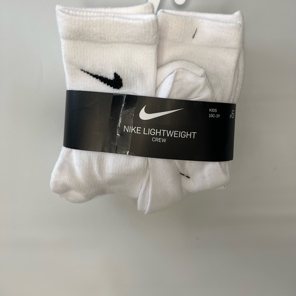 Nike pack of 6 kids socks - Picture 1 of 3